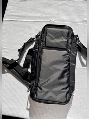 Moore Backpack for Kangaroo Joey Pump fits 1000mL Bags